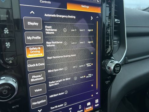 Used 2022 RAM 1500 Laramie w/ Sport Appearance Package image 25