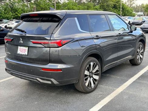 Used 2025 Mitsubishi Outlander SE AWD/4WD image 7