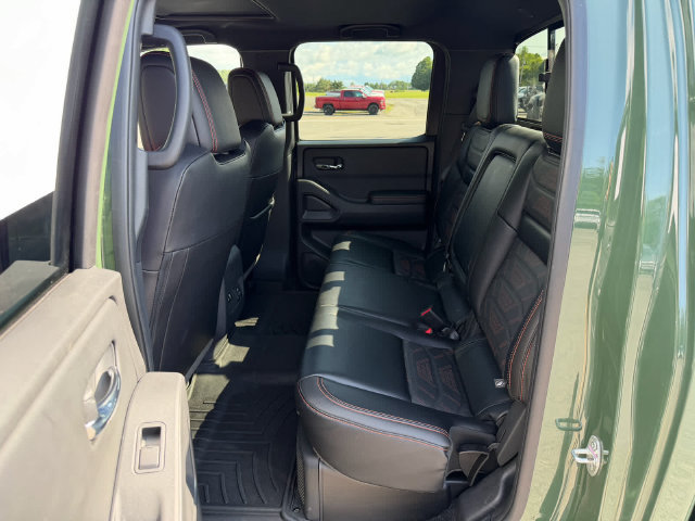 Used 2025 Nissan Frontier PRO-4X w/ Pro Premium Package AWD/4WD image 10