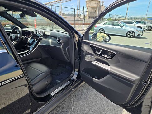 New 2026 Mercedes-Benz GLC 300 4MATIC image 12