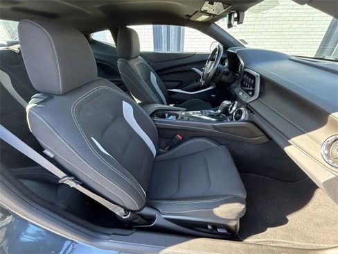 Used 2023 Chevrolet Camaro LT w/ Technology Package image 26