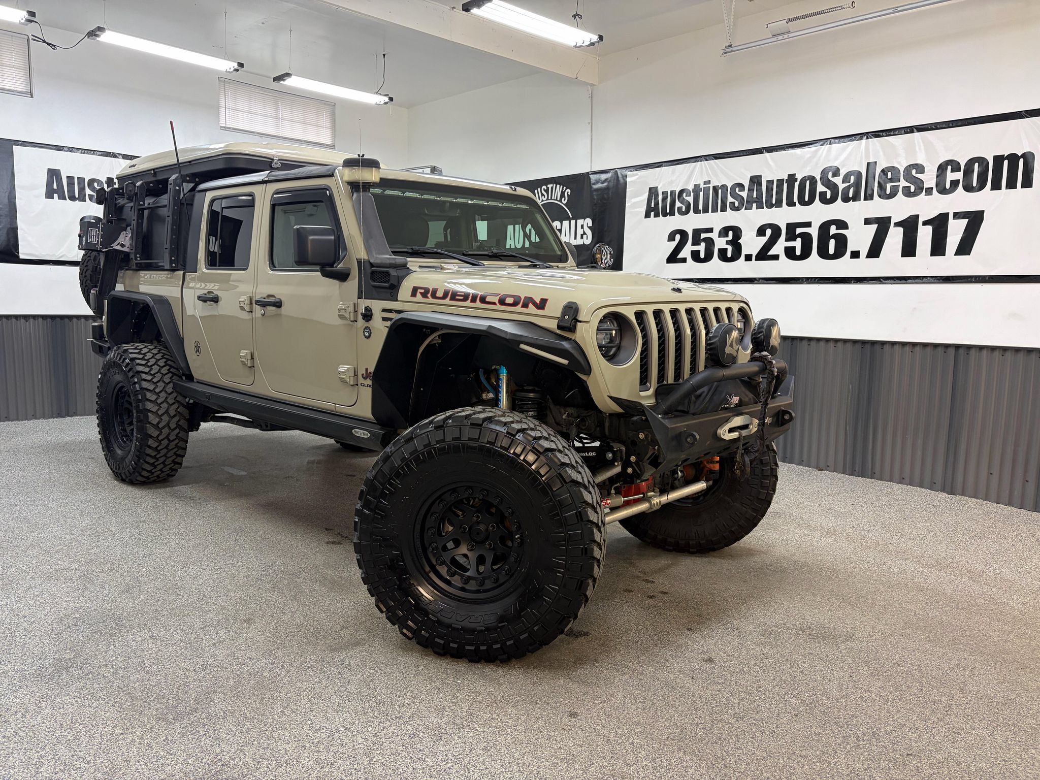 Used 2020 Jeep Gladiator Rubicon AWD/4WD image 1