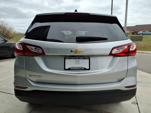 Used 2021 Chevrolet Equinox LS w/ LS Convenience Package image 6
