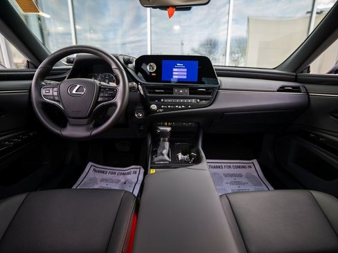 Used 2024 Lexus ES 350 w/ Premium Package image 9