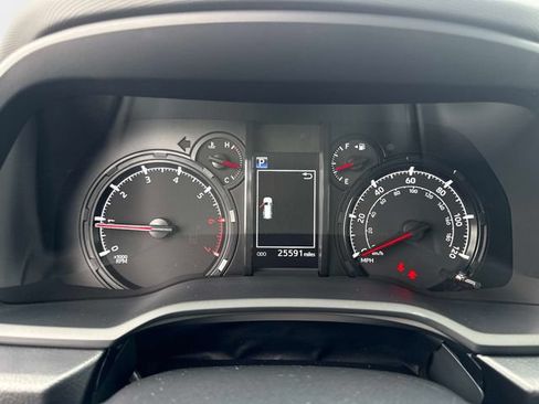 Used 2023 Toyota 4Runner SR5 Premium w/ Moonroof Package AWD/4WD image 21