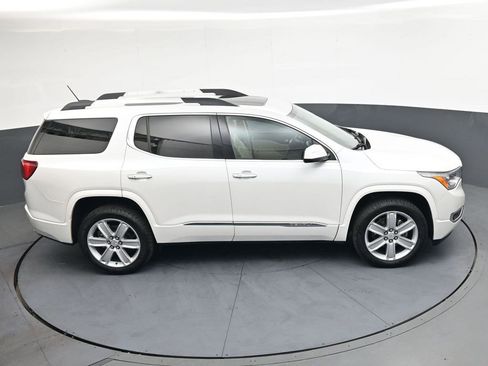 Used 2019 GMC Acadia Denali w/ Technology Package FWD image 20