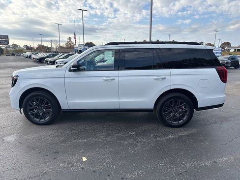 New 2025 Ford Expedition Platinum w/ Stealth Performance Package image 6