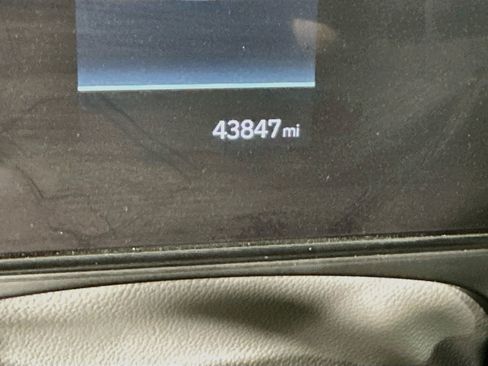 Used 2025 Hyundai Kona SEL FWD image 19