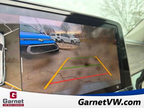 Certified 2025 Volkswagen Atlas SEL Premium R-Line image 19