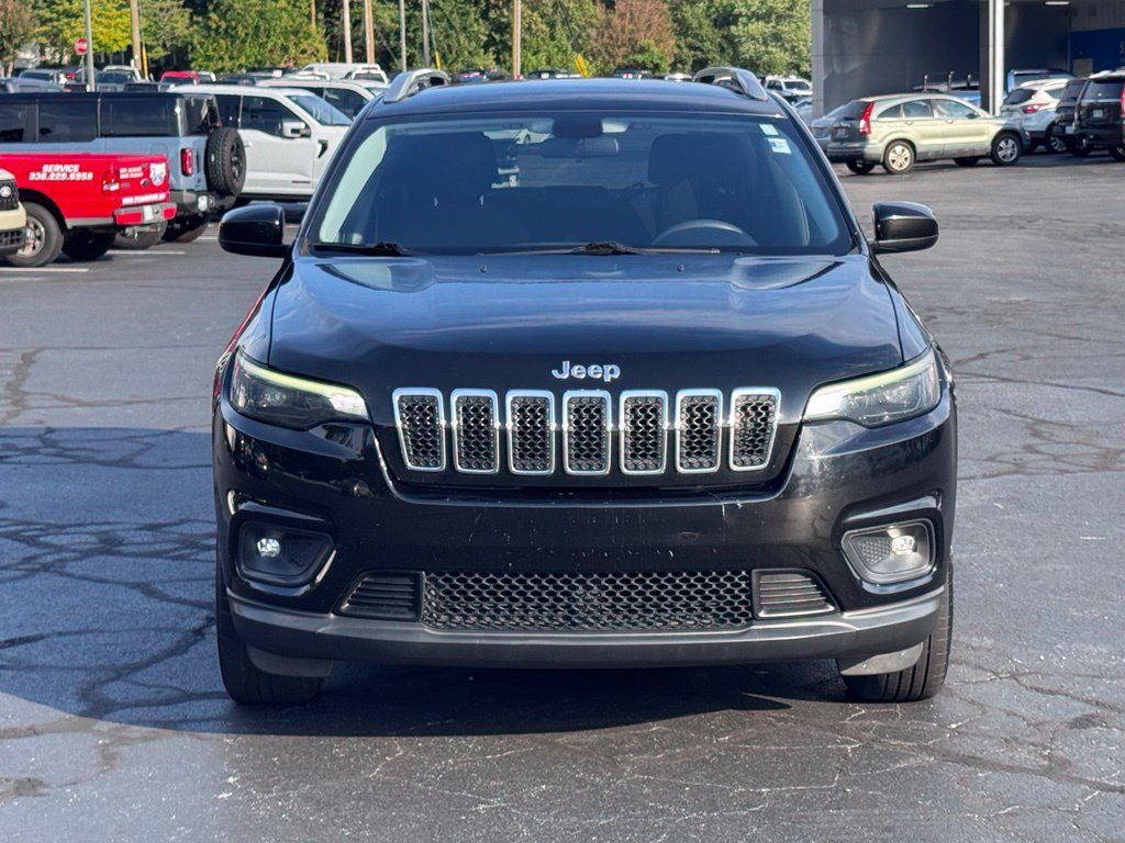 Used 2019 Jeep Cherokee Latitude w/ Popular Appearance Group AWD/4WD image 16