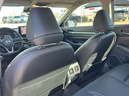 Used 2023 Nissan Altima 2.0 SR image 17