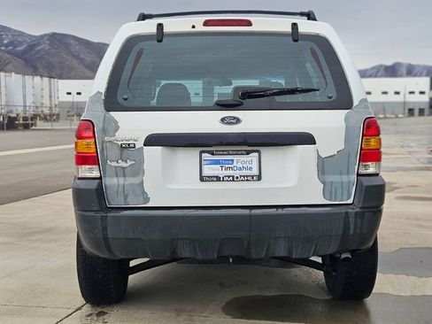 Used 2003 Ford Escape XLS image 4