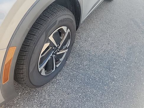 Certified 2023 Kia Sportage LX AWD/4WD image 7