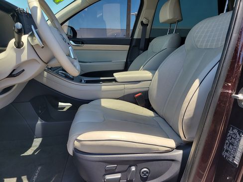 Used 2024 Hyundai Palisade Limited FWD image 18