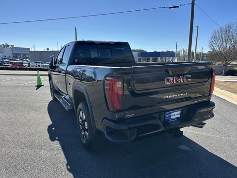 Certified 2024 GMC Sierra 2500 Denali image 8