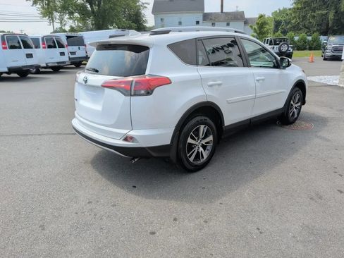 Used 2017 Toyota RAV4 XLE w/ Carpet Mat Package AWD/4WD image 8