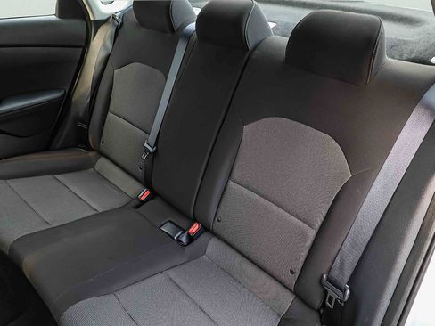 Certified 2023 Kia Forte LXS w/ LXS Technology Package FWD image 21