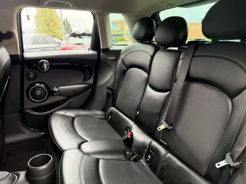 Used 2015 MINI Cooper S image 21