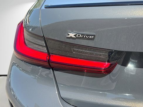 Used 2025 BMW M340i xDrive w/ Premium Package image 10