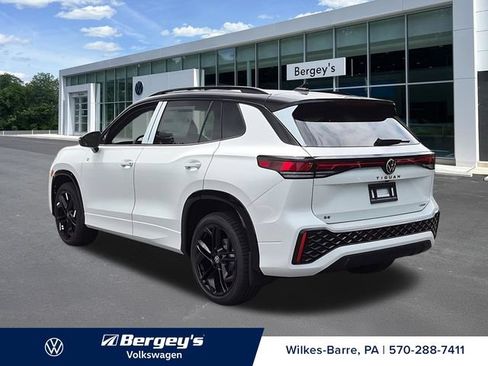 New 2026 Volkswagen Tiguan SE R-Line AWD/4WD image 7