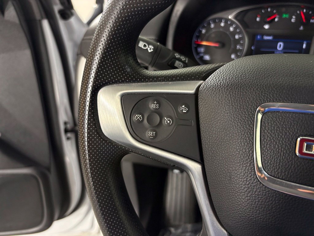 Used 2024 GMC Terrain SLE FWD image 19