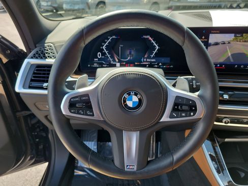 Used 2026 BMW X5 sDrive40i image 28