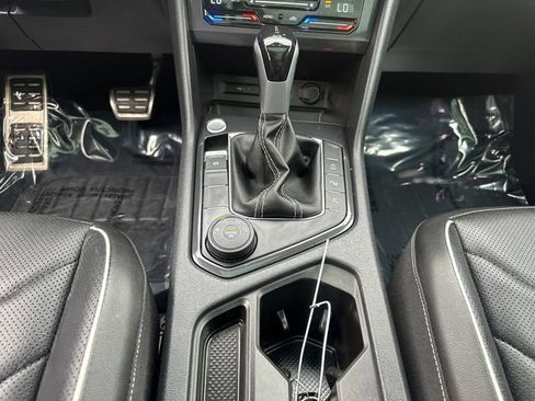 Used 2023 Volkswagen Tiguan SEL R-Line AWD/4WD image 23