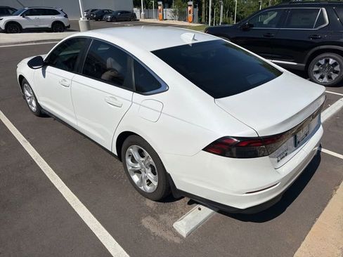 Used 2023 Honda Accord LX image 3