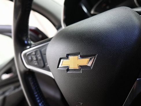 Used 2019 Chevrolet Equinox LT w/ Driver Convenience Package image 37