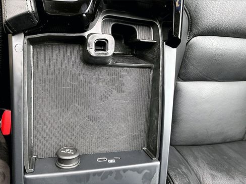 Used 2023 Volvo S60 T8 Plus w/ Climate Package image 16