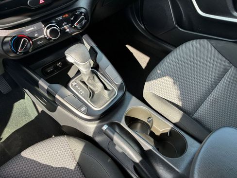 Used 2025 Kia Soul LX w/ LX Technology Package image 39