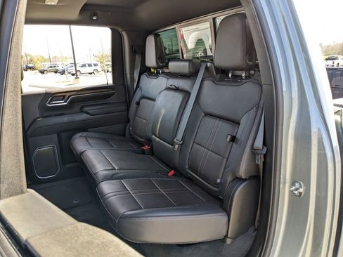 Used 2024 Chevrolet Silverado 2500 High Country w/ Technology Package image 52