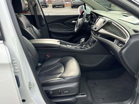 Used 2020 Buick Envision Essence image 9