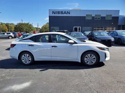 New 2025 Nissan Sentra S image 2