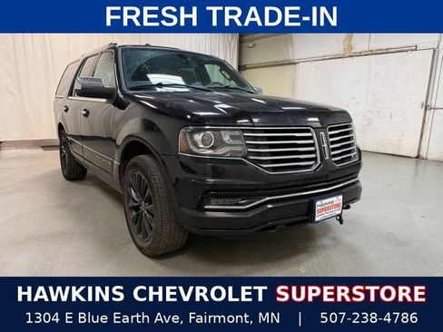 Used 2015 Lincoln Navigator 4WD image 1