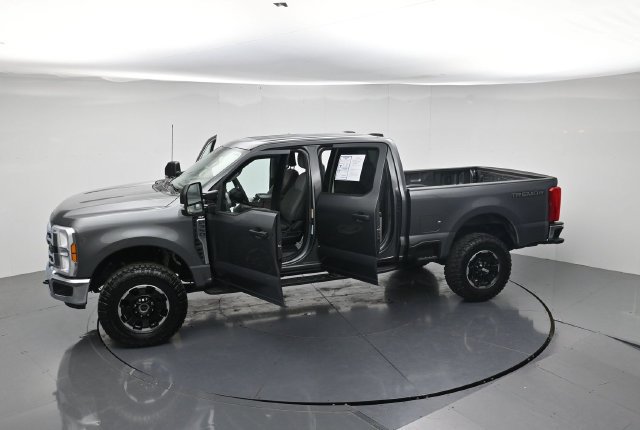 Used 2025 Ford F350 XLT w/ Tremor Off-Road Package AWD/4WD image 48