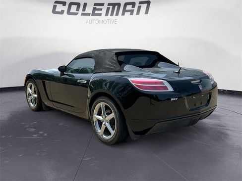 Used 2008 Saturn Sky w/ Weekend Getaway Package image 3