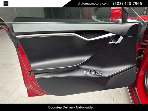 Used 2020 Tesla Model S AWD image 23