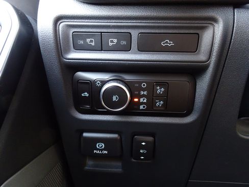 Used 2023 Ford F150 Platinum w/ Equipment Group 701A High AWD/4WD image 38