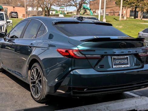 Used 2025 Toyota Camry XLE w/ Premium Plus Package image 8