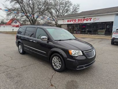Used 2015 Chrysler Town & Country Touring-L w/ Trailer Tow Group