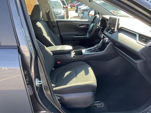 Used 2024 Toyota RAV4 XLE image 19