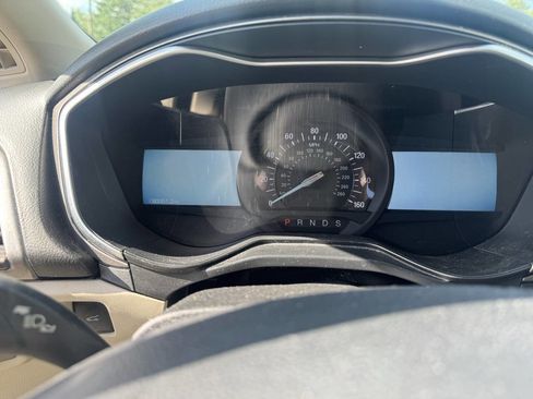 Used 2019 Ford Fusion SEL image 9