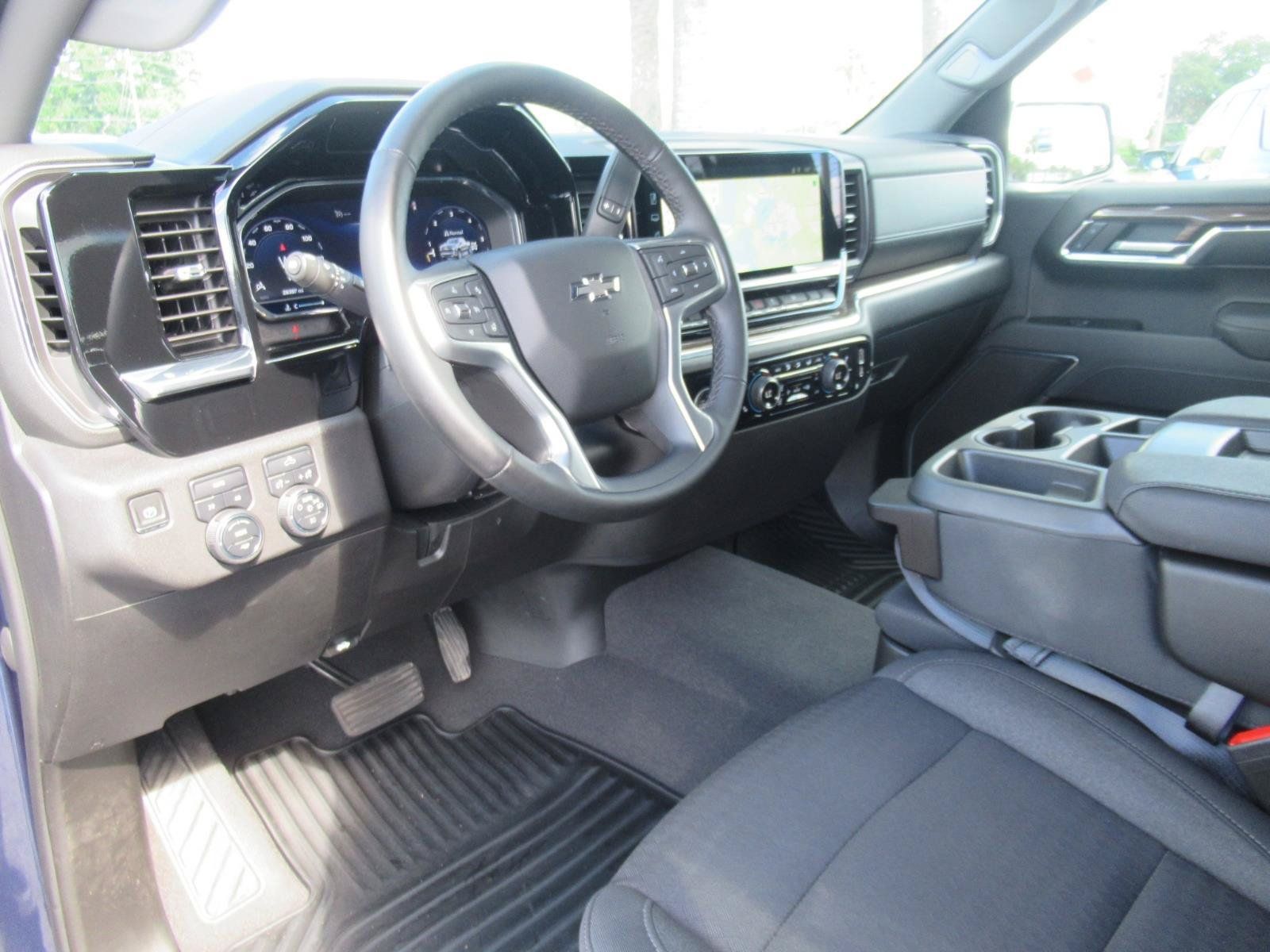 Used 2023 Chevrolet Silverado 1500 RST AWD/4WD image 21