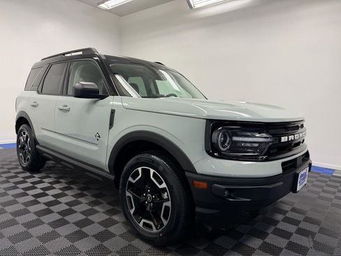 Used 2021 Ford Bronco Sport Outer Banks w/ Outer Banks Package AWD/4WD image 1
