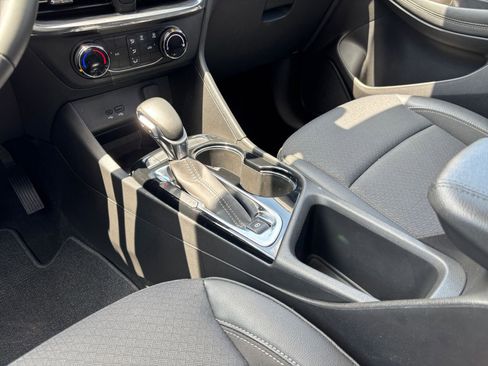 Used 2025 Buick Encore GX Preferred FWD image 40
