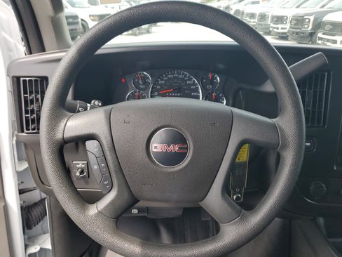 Used 2023 GMC Savana 2500 w/ Driver Convenience Package image 16