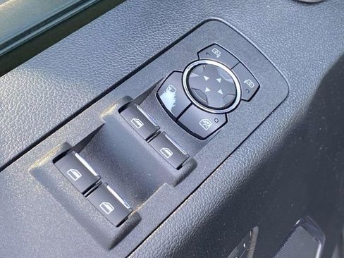 Used 2019 Ford F150 Lariat image 19