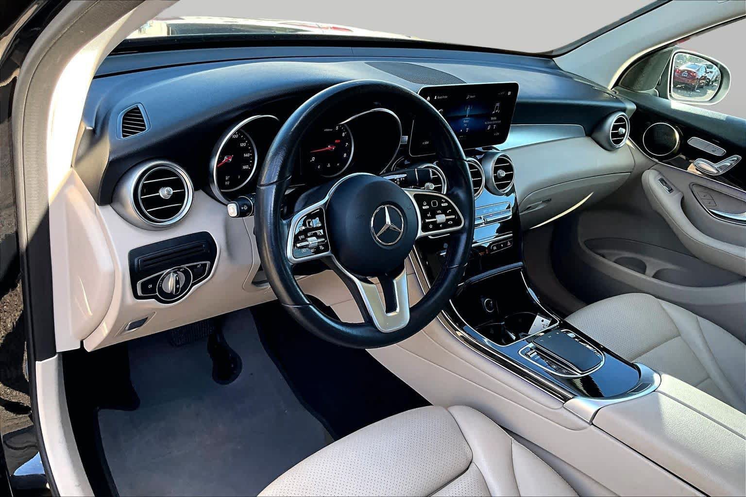 Used 2021 Mercedes-Benz GLC 300 image 20