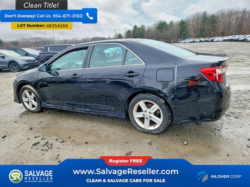 Used 2014 Toyota Camry SE FWD image 3